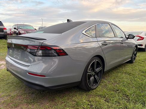 Used 2024 Honda Accord Sport image 11
