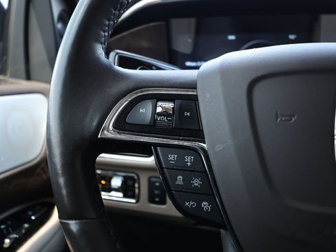 Used 2023 Lincoln Navigator Reserve AWD/4WD image 14