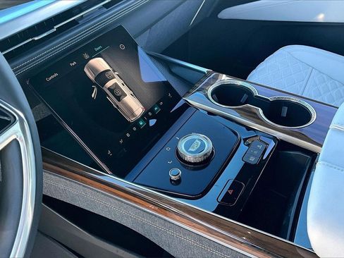 New 2026 Cadillac Escalade Platinum Sport w/ LPO, ONYX Package image 8