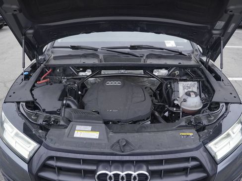 Used 2019 Audi Q5 Premium Plus w/ Premium Plus Package AWD/4WD image 31