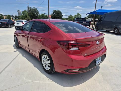 Used 2019 Hyundai Elantra SE w/ Cargo Package FWD image 8