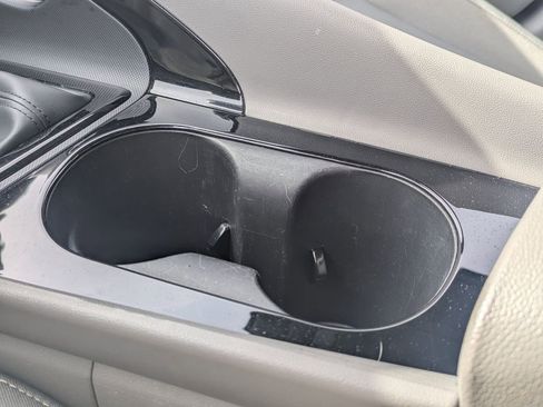 Used 2025 Hyundai Elantra SEL FWD image 18