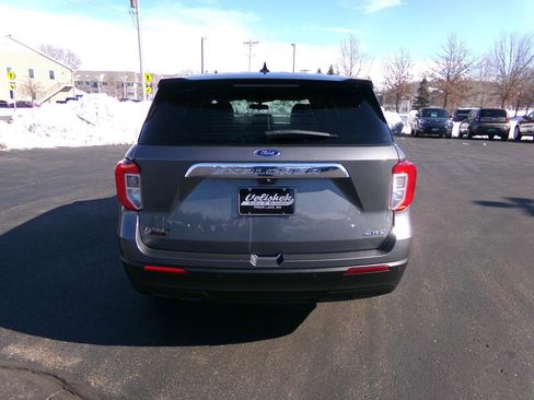 Used 2023 Ford Explorer 4WD image 5