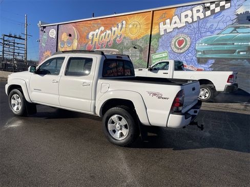 Used 2013 Toyota Tacoma 4x4 Double Cab image 3