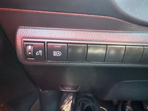 Used 2024 Toyota Corolla LE FWD image 19