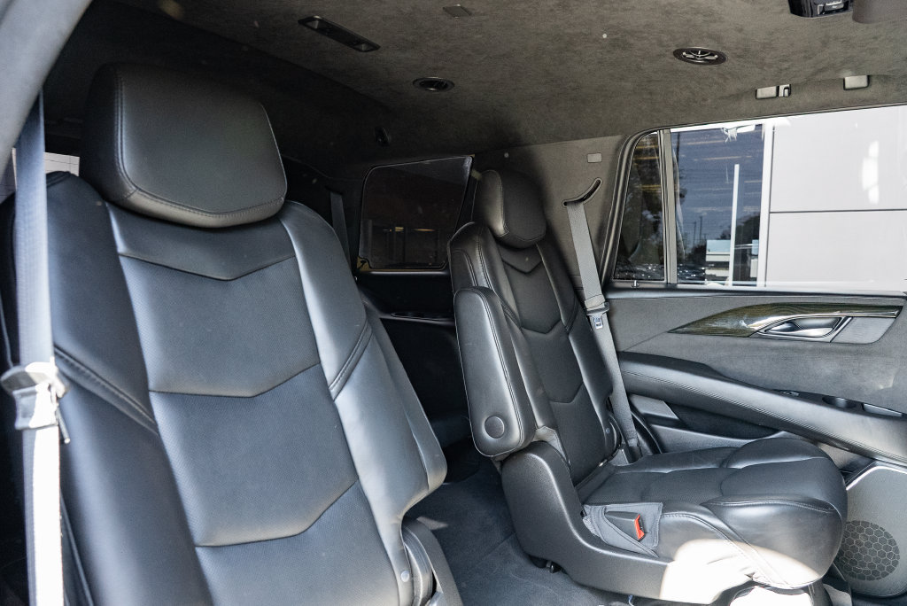 Used 2018 Cadillac Escalade Platinum AWD/4WD image 27
