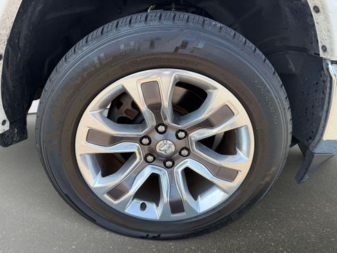 Used 2023 RAM 1500 Limited AWD/4WD image 7