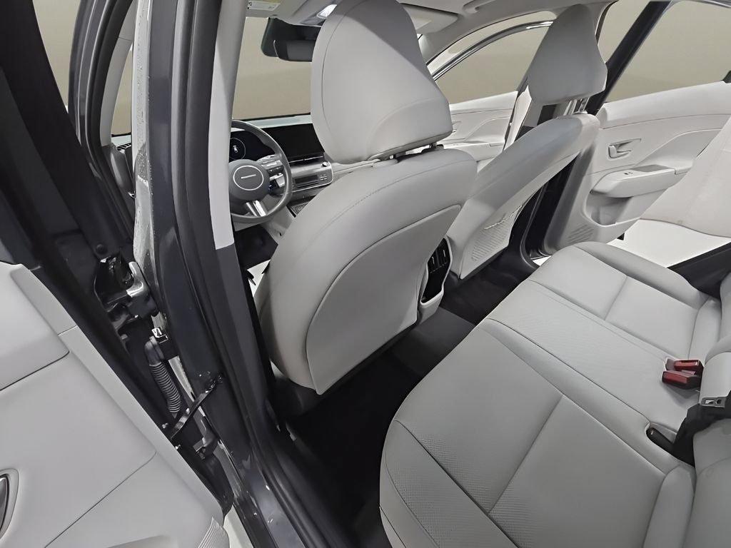 Certified 2024 Hyundai Kona Limited AWD/4WD image 16