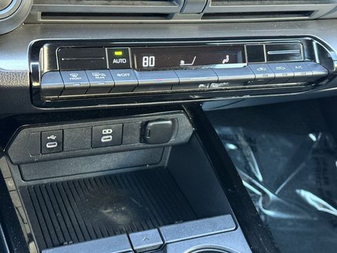 Used 2024 Toyota Prius LE image 22