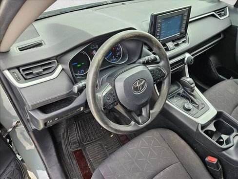 Used 2020 Toyota RAV4 XLE w/ Convenience Package AWD/4WD image 9