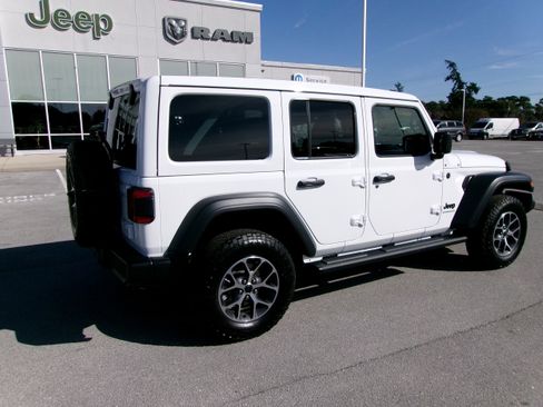 New 2026 Jeep Wrangler Unlimited Sport image 4