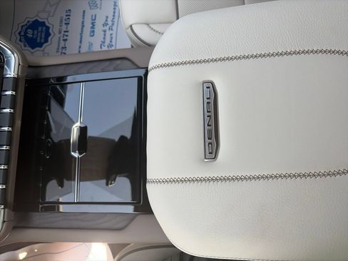 New 2026 GMC Yukon XL Denali w/ Sun & Power Step Package AWD/4WD image 23