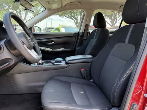 Used 2024 Nissan Sentra SV w/ Lighting Package image 23