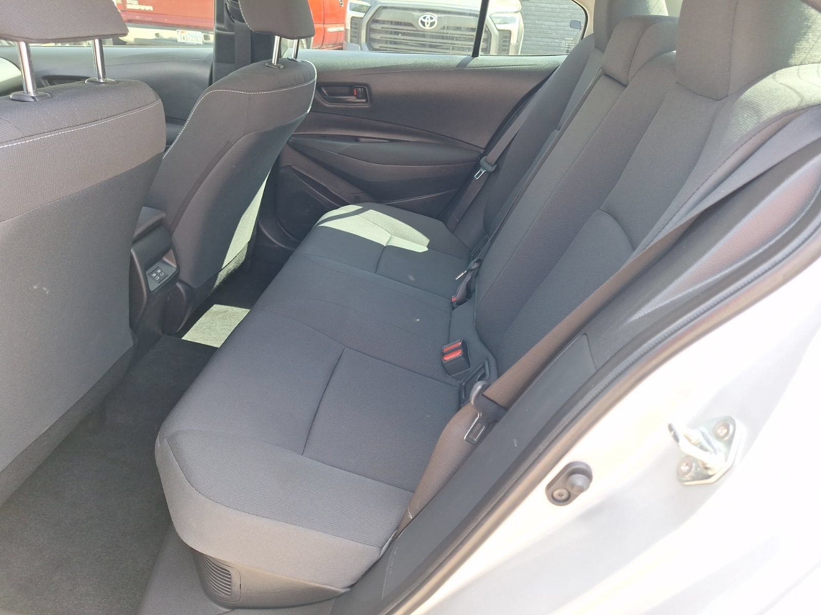 Used 2026 Toyota Corolla LE FWD image 29