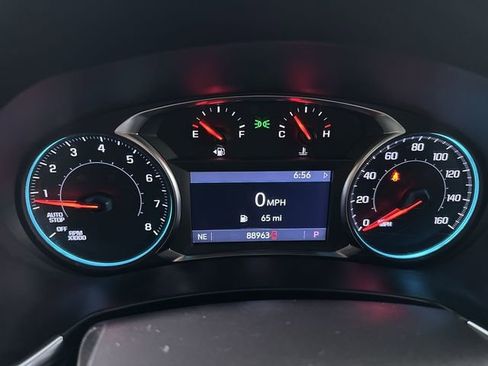 Used 2024 Chevrolet Equinox Premier AWD/4WD image 12
