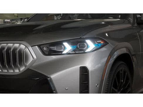 New 2026 BMW X6 xDrive40i w/ Climate Comfort Package image 6