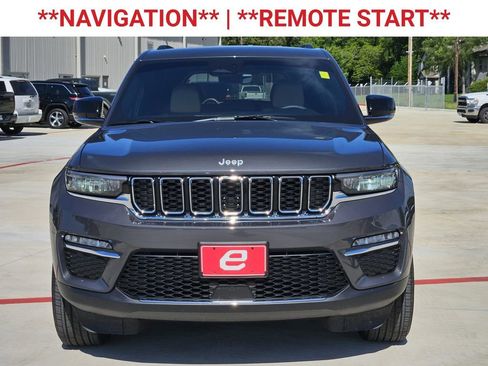 Used 2025 Jeep Grand Cherokee Limited RWD image 2