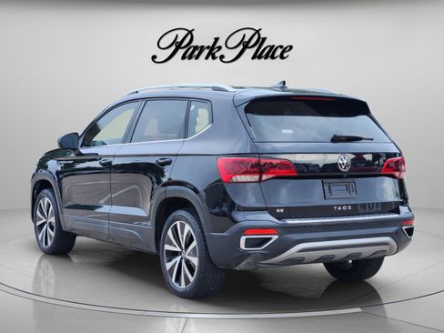 Used 2023 Volkswagen Taos SE image 3