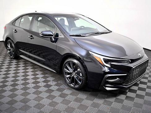 Used 2023 Toyota Corolla XSE w/ Carpet Mat Package (TMS) image 5