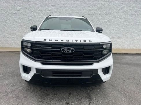 New 2025 Ford Expedition Platinum w/ Stealth Performance Package image 2