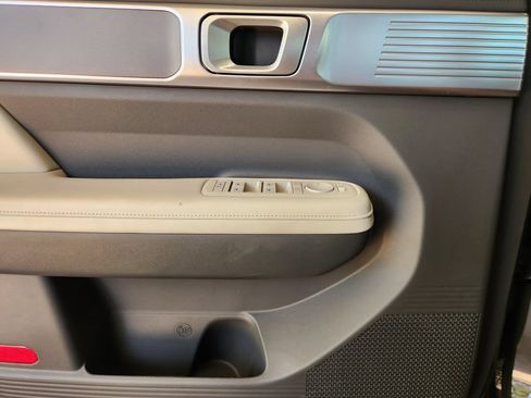 Certified 2025 Hyundai Santa Fe SEL FWD image 23