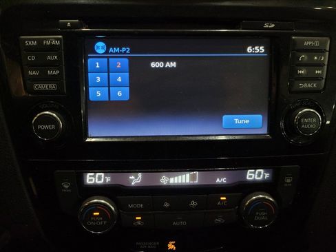 Used 2016 Nissan Rogue SV w/ SV Premium Package AWD/4WD image 25