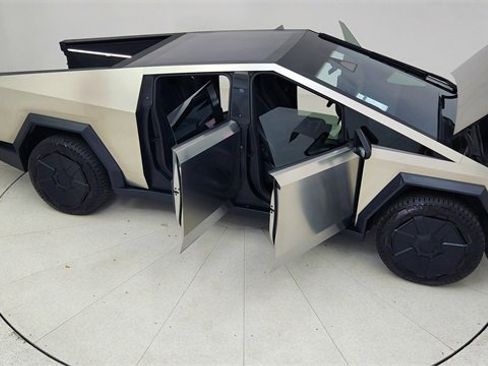 Used 2024 Tesla Cybertruck Cyberbeast image 78