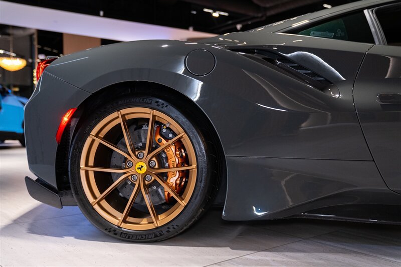 Used 2019 Ferrari 488 Pista Coupe RWD image 48