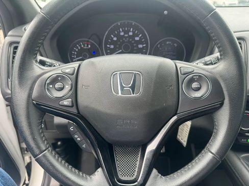 Used 2019 Honda HR-V Sport image 30