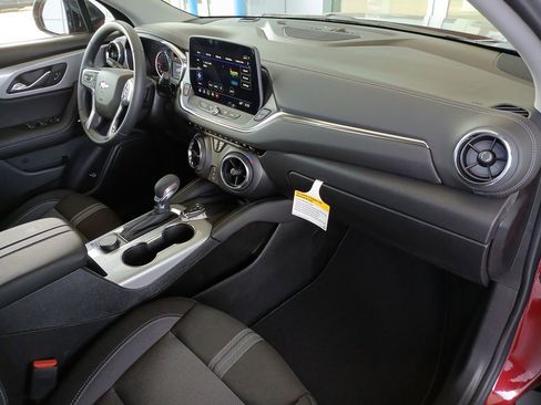 New 2026 Chevrolet Blazer LT w/ Convenience Package image 30