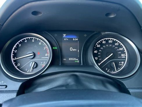 Used 2022 Toyota Camry SE w/ Cold Weather Package FWD image 16