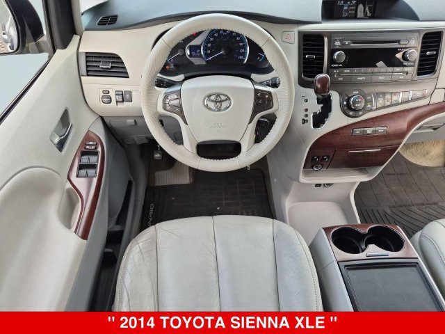 Used 2014 Toyota Sienna XLE FWD image 30