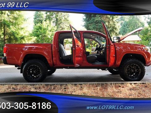 Used 2017 Toyota Tacoma SR5 w/ Tow Package AWD/4WD image 28