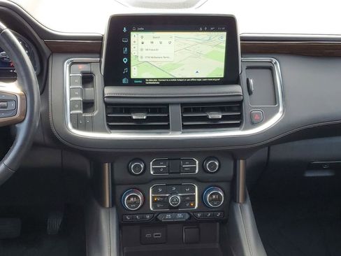 Used 2023 Chevrolet Suburban High Country w/ Advanced Technology Package image 30