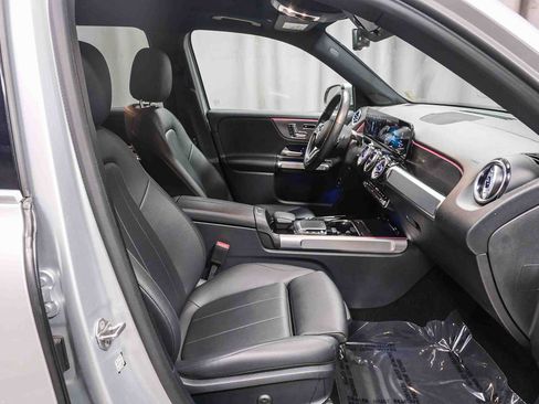 Certified 2022 Mercedes-Benz GLB 250 image 22