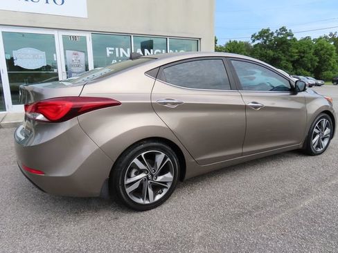 Used 2015 Hyundai Elantra Limited FWD image 8