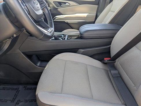 Used 2024 Chevrolet Traverse LT w/ Midnight/Sport Edition FWD image 16