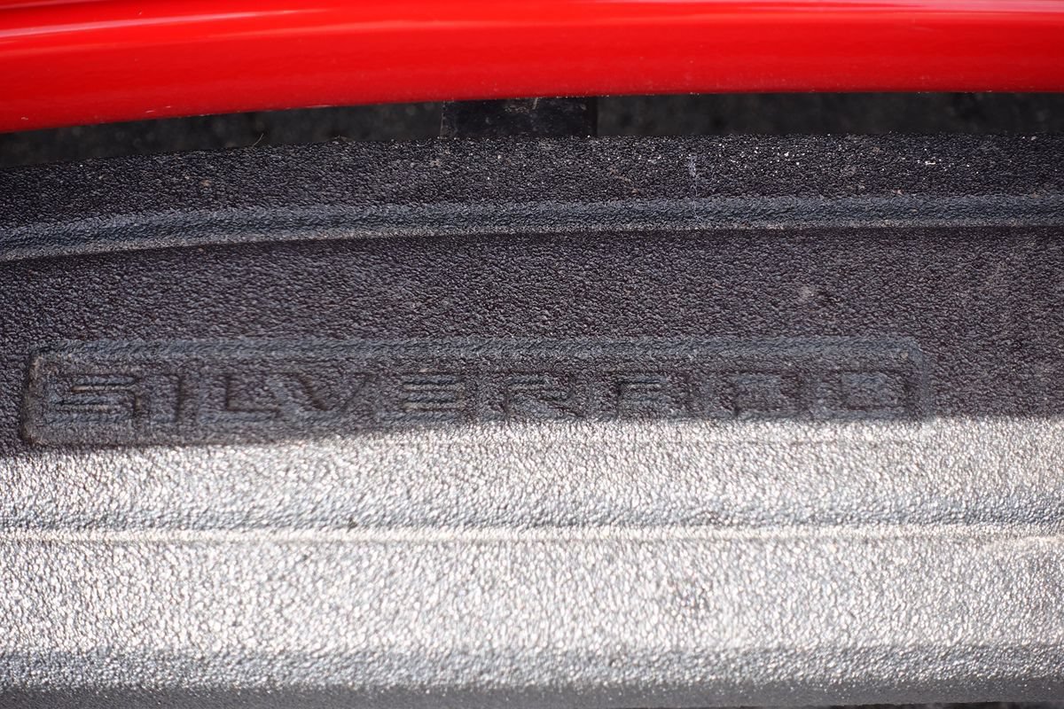 Used 2022 Chevrolet Silverado 1500 LT Trail Boss w/ LT Trail Boss Premium Package AWD/4WD image 10