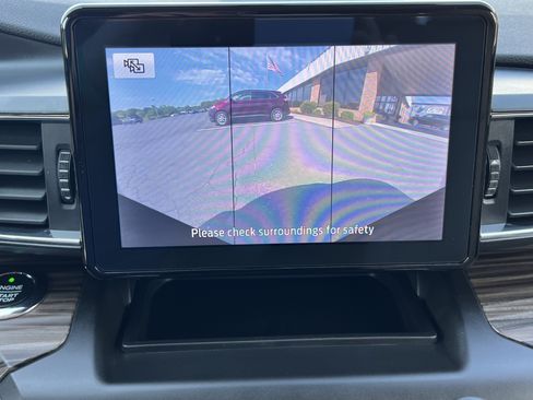 Used 2020 Ford Explorer Limited AWD/4WD image 31
