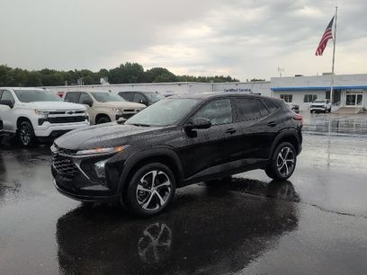 Used 2025 Chevrolet Trax RS w/ Driver Confidence Package