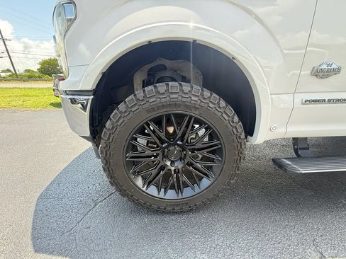 Used 2020 Ford F150 King Ranch w/ Equipment Group 601A Luxury AWD/4WD image 10