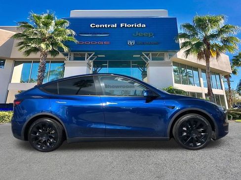 Used 2024 Tesla Model Y Long Range image 4