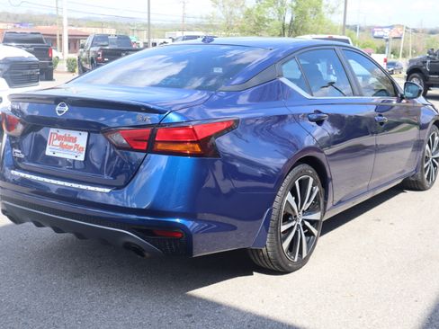 Used 2020 Nissan Altima 2.5 SR w/ Premium Package image 7