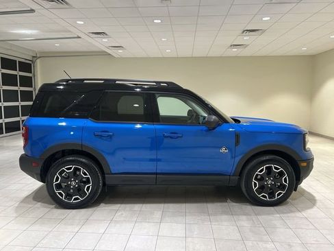 Certified 2025 Ford Bronco Sport Outer Banks w/ Outer Banks Tech Package+ image 6