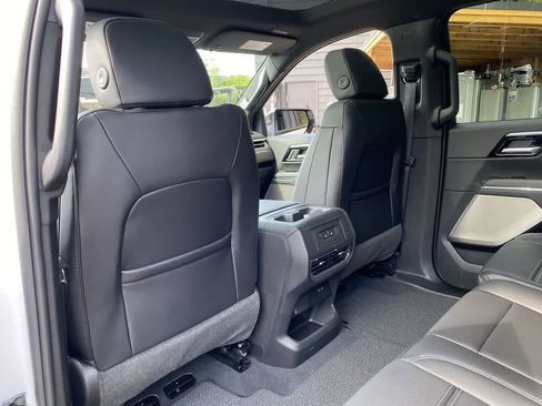 Used 2025 GMC Sierra EV Denali AWD/4WD image 15