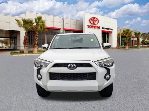 Used 2017 Toyota 4Runner SR5 Premium image 10