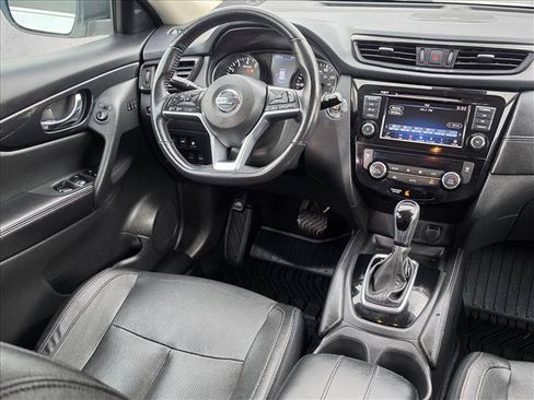 Used 2018 Nissan Rogue SL AWD/4WD image 19