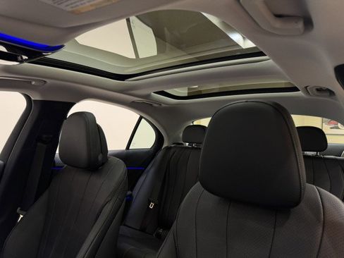 Certified 2025 Mercedes-Benz E 350 4MATIC Sedan image 19