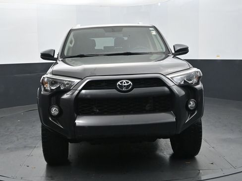 Used 2017 Toyota 4Runner SR5 image 8