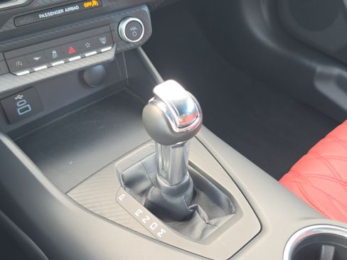 Used 2025 Ford Mustang GT RWD image 16